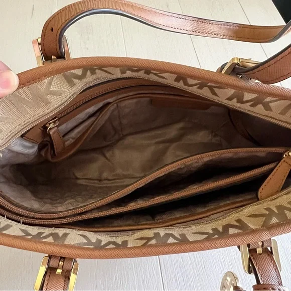 Michael Kors Canvas Jet Set Medium Logo Tote